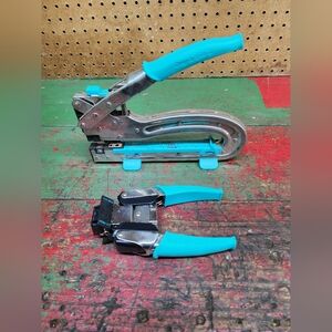 Crop-a-dile II Big Bite Punch-Long Reach & Eyelet Setter and Corner Chompers